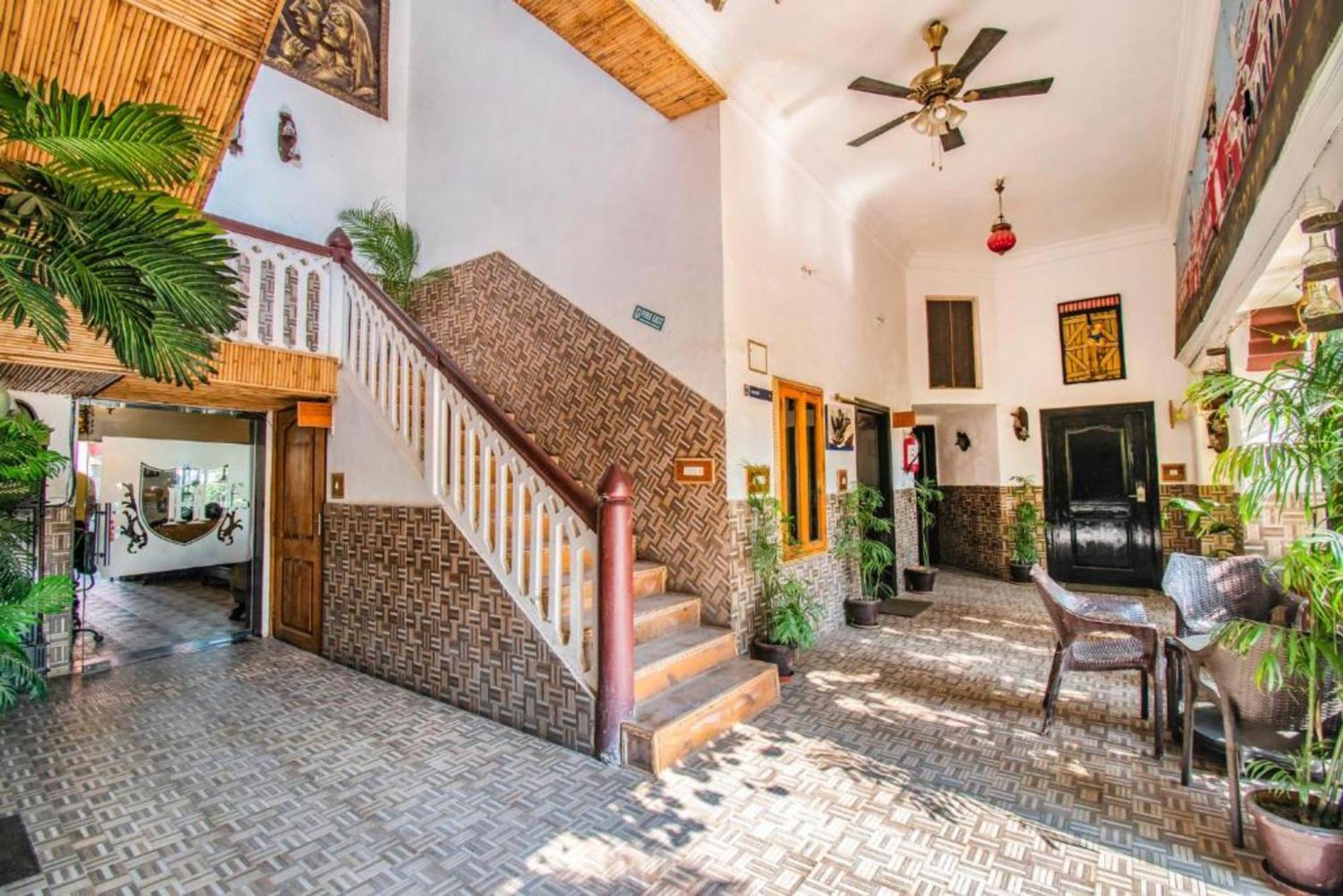 Heritage Hotel Лакхнау Экстерьер фото